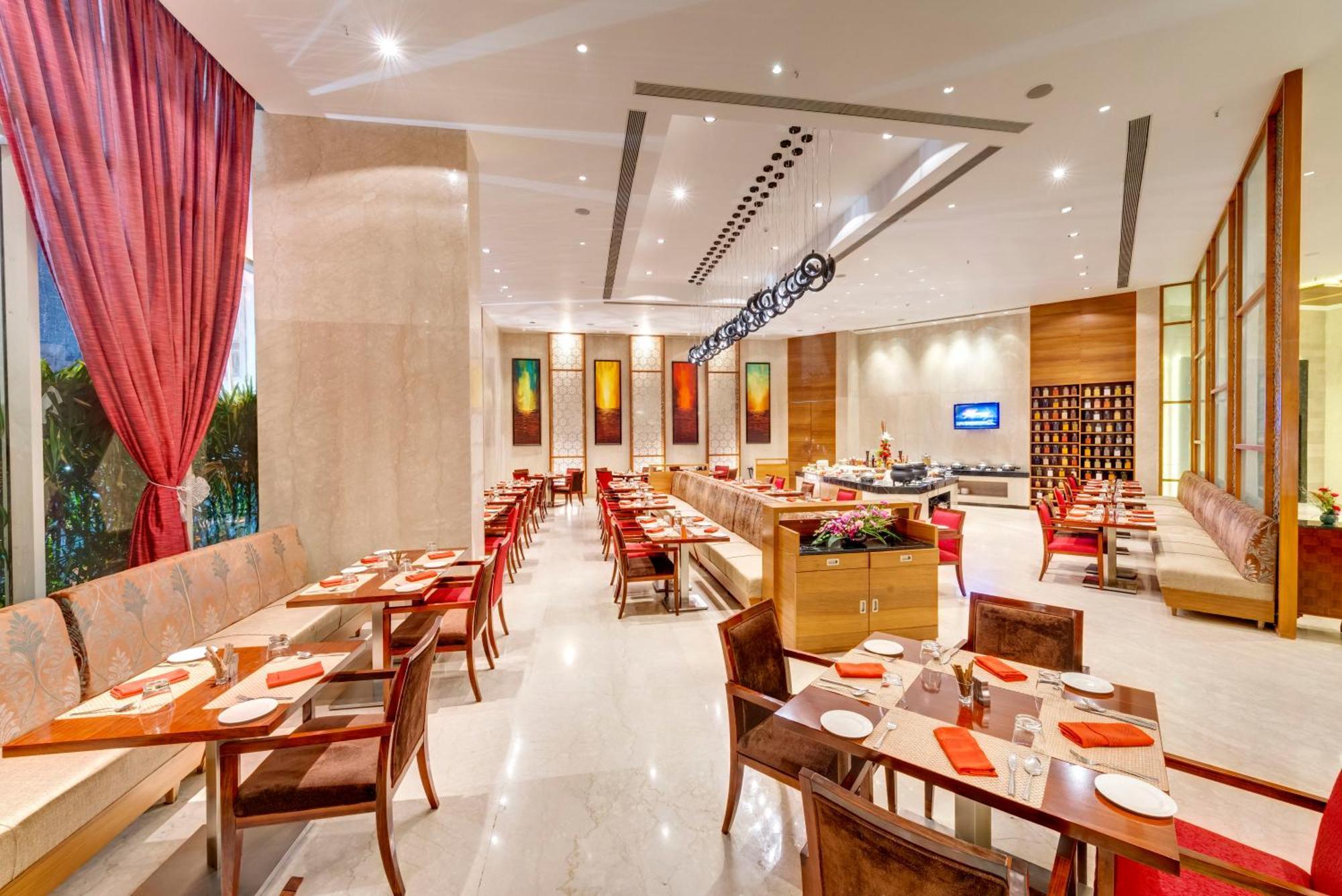 Pride Plaza Hotel, Calcutá Exterior foto The Park, New Delhi