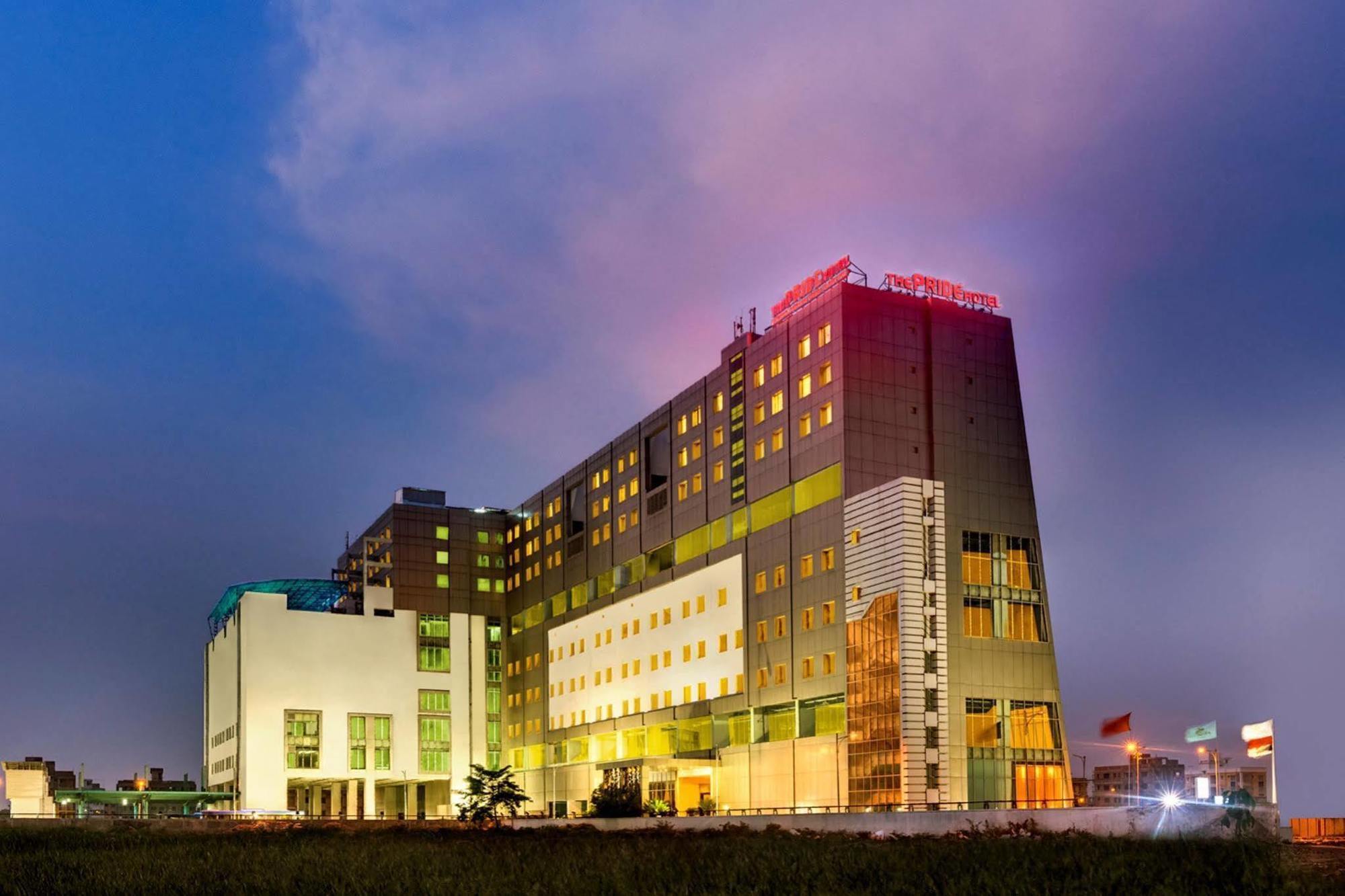Pride Plaza Hotel, Calcutá Exterior foto The Park, New Delhi